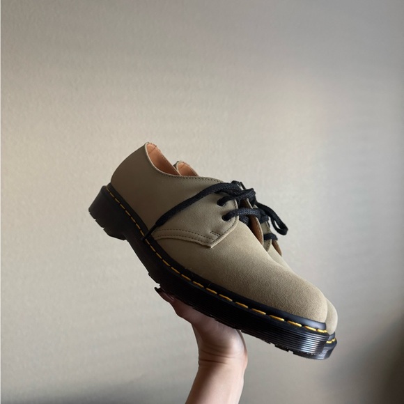 Dr. Martens 1461 Suede Lace Loafers Sz 8 Mens 10 Womens in Tan Unisex - Picture 3 of 8